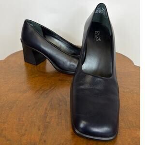 G.H. Bass Tyra Black Leather Low Heel Slip On Dress Shoes Size 10